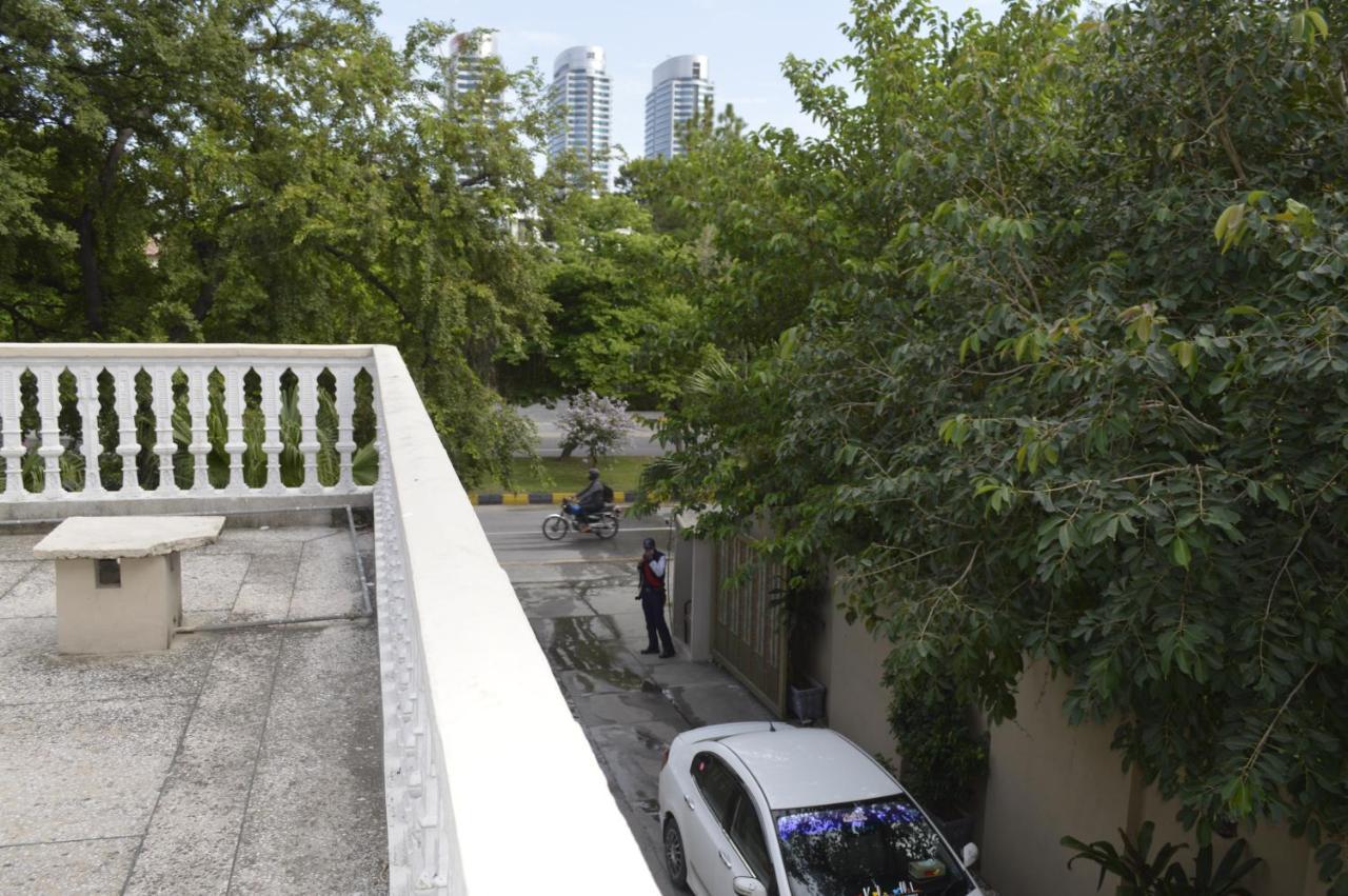 New Shelton Guest House Islamabad Exterior photo