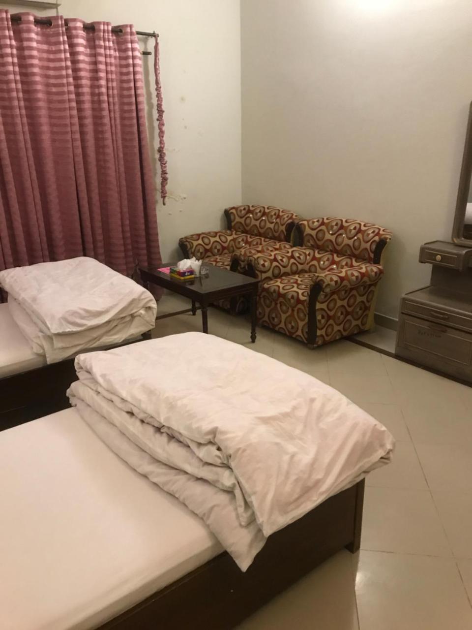 New Shelton Guest House Islamabad Exterior photo